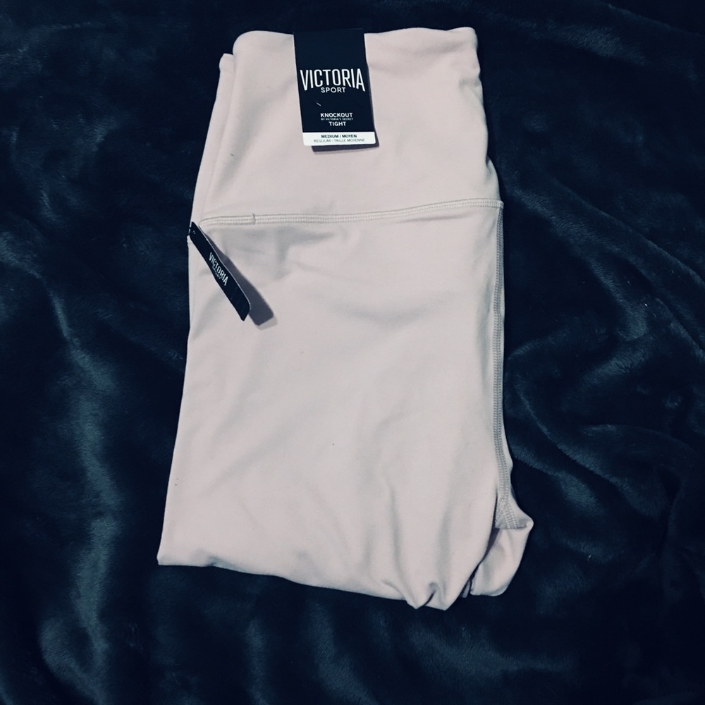 *NWOT* VS Knockout High Waist Sport Leggings